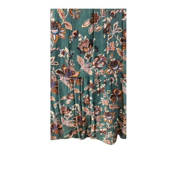 SUMMER DRESS, SIZE S GREEN FLORAL  ADORABLE - Picture 7 of 8